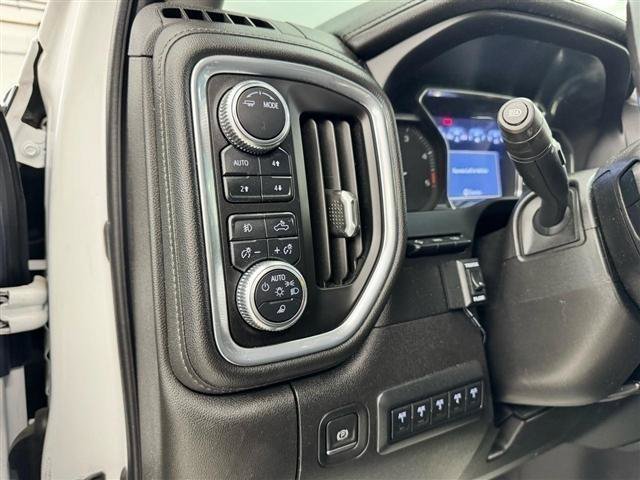 Used 2021 GMC Sierra 3500 Denali w/ Denali Ultimate Package AWD/4WD image 12