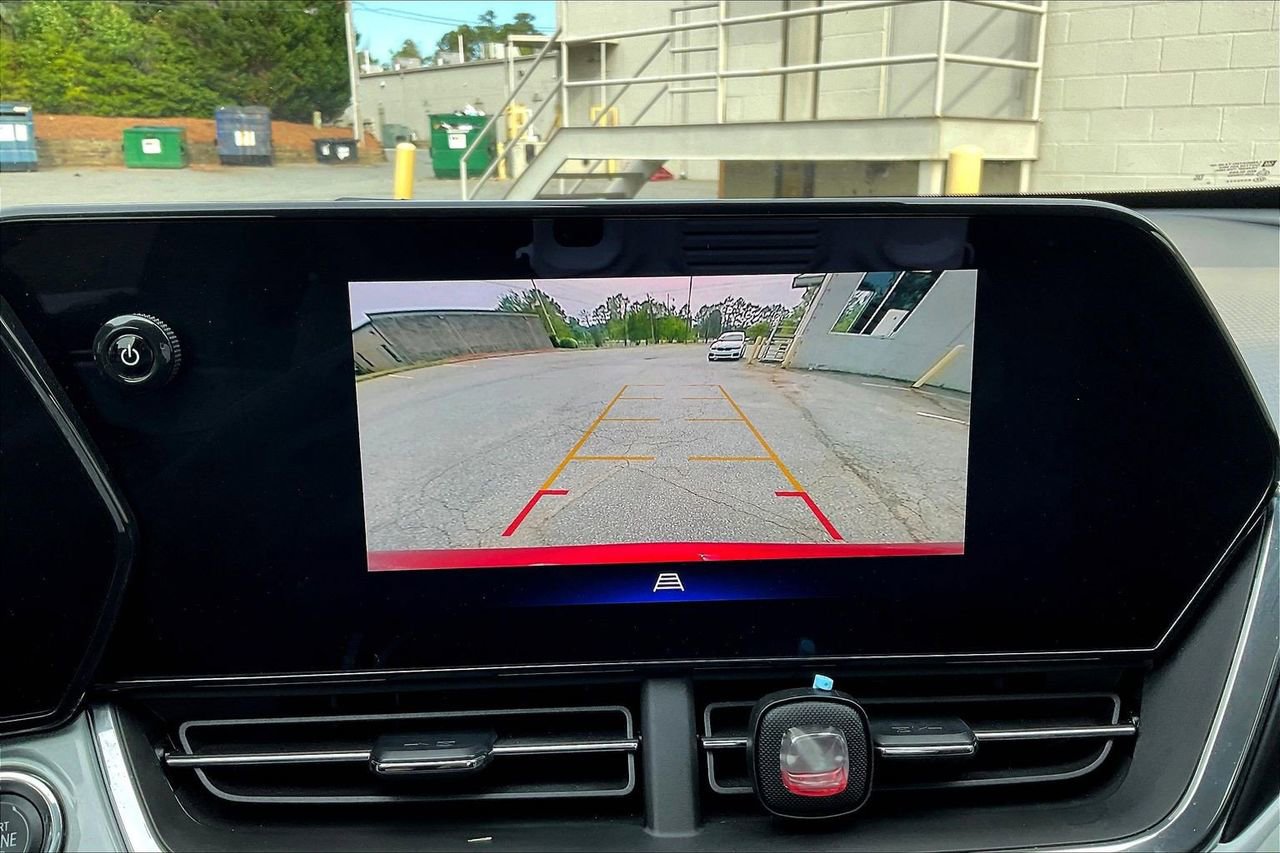 Used 2024 Chevrolet Trax LT w/ Driver Confidence Package image 14