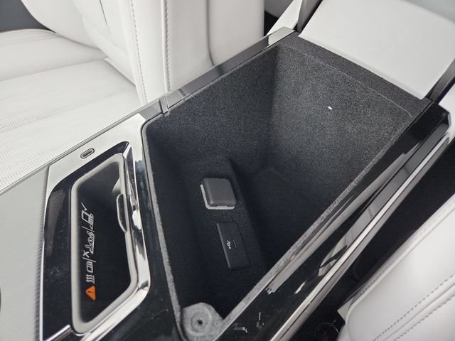 New 2026 Cadillac Lyriq Signature Sport AWD/4WD image 19