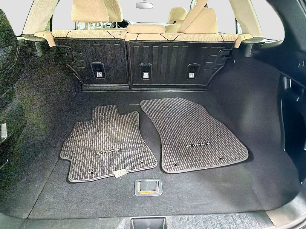 Used 2017 Subaru Outback 2.5i Premium image 26
