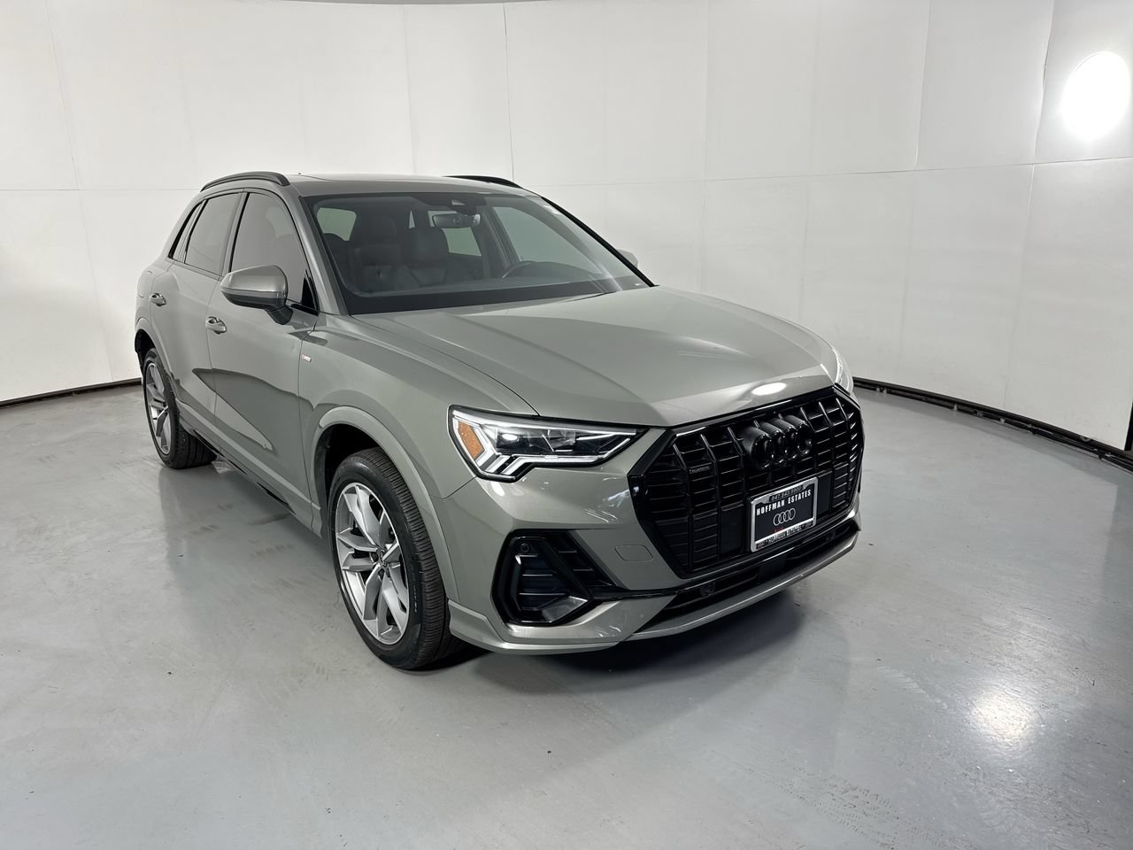 Used 2023 Audi Q3 2.0T Premium Plus w/ Premium Plus Package AWD/4WD image 27