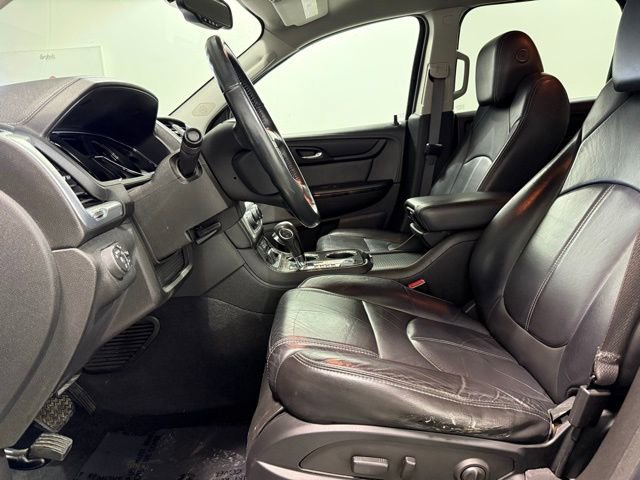 Used 2015 GMC Acadia SLT image 13