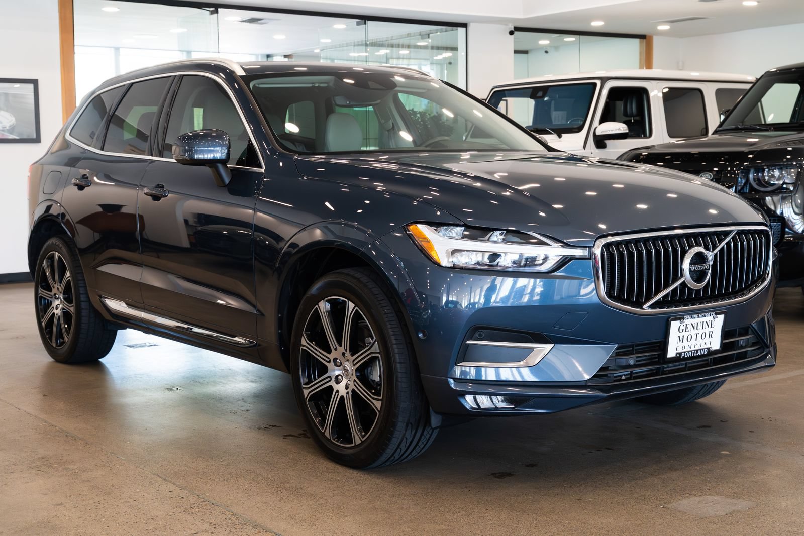 Used 2019 Volvo XC60 T5 Inscription AWD/4WD image 3