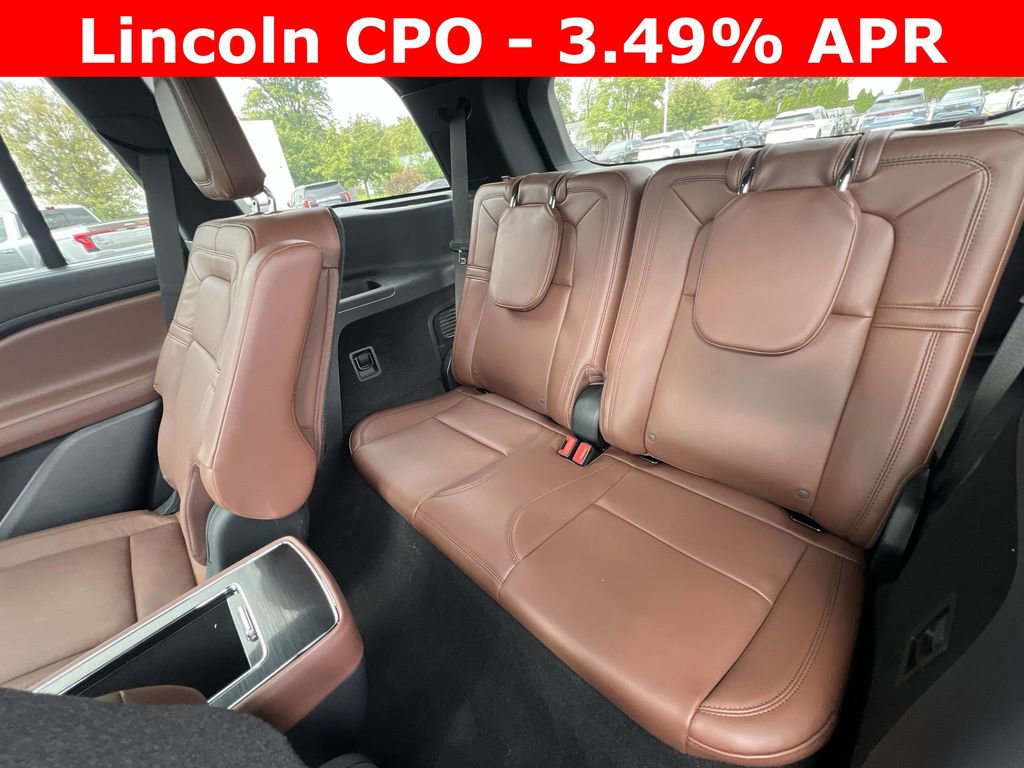 Certified 2025 Lincoln Aviator Reserve w/ Luxury Package image 32