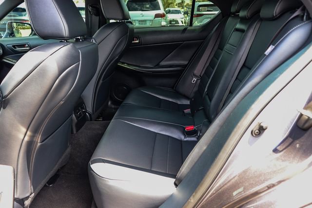 Used 2024 Lexus IS 350 F Sport RWD image 19