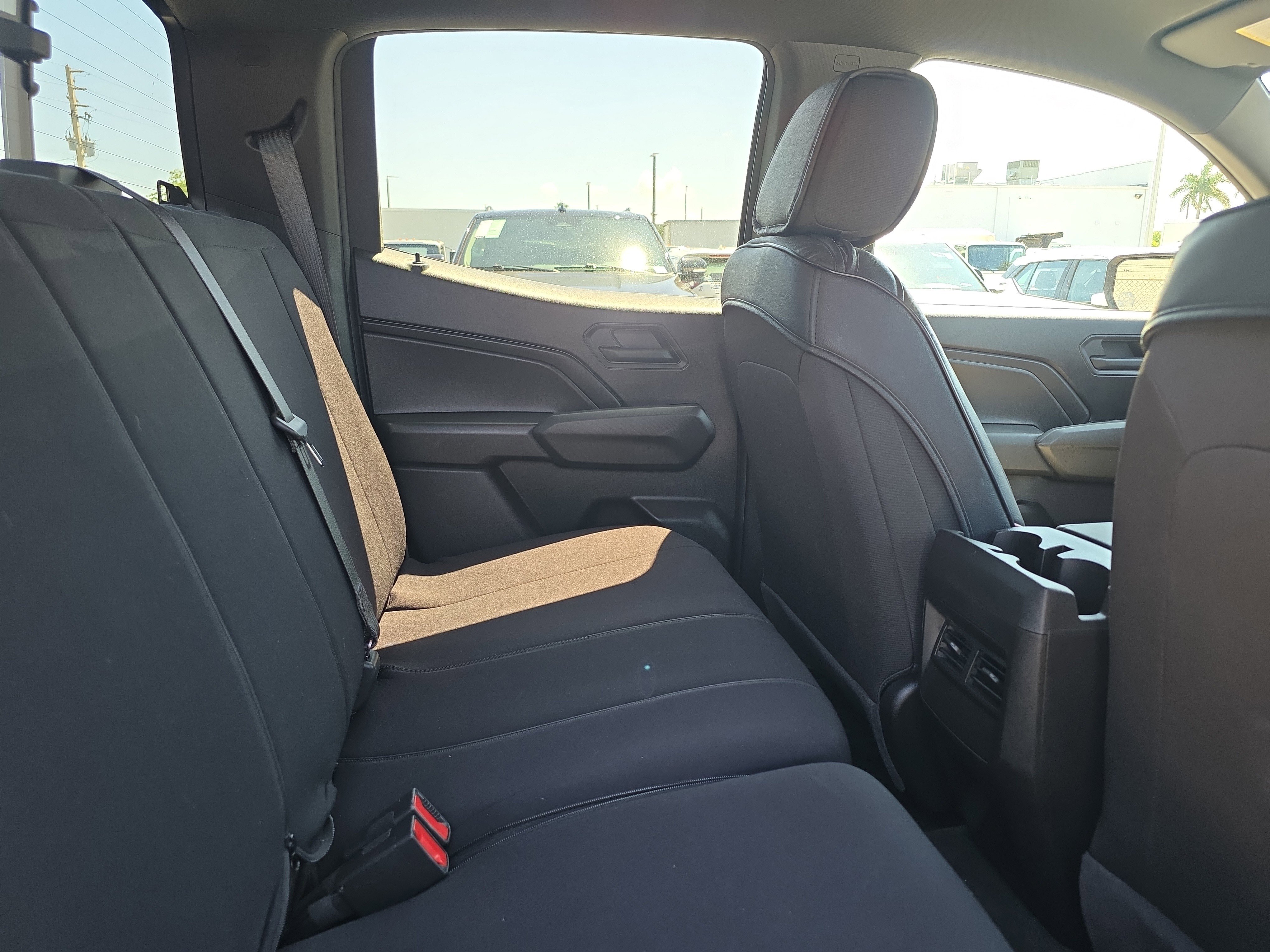 Used 2025 Chevrolet Colorado Trail Boss image 13