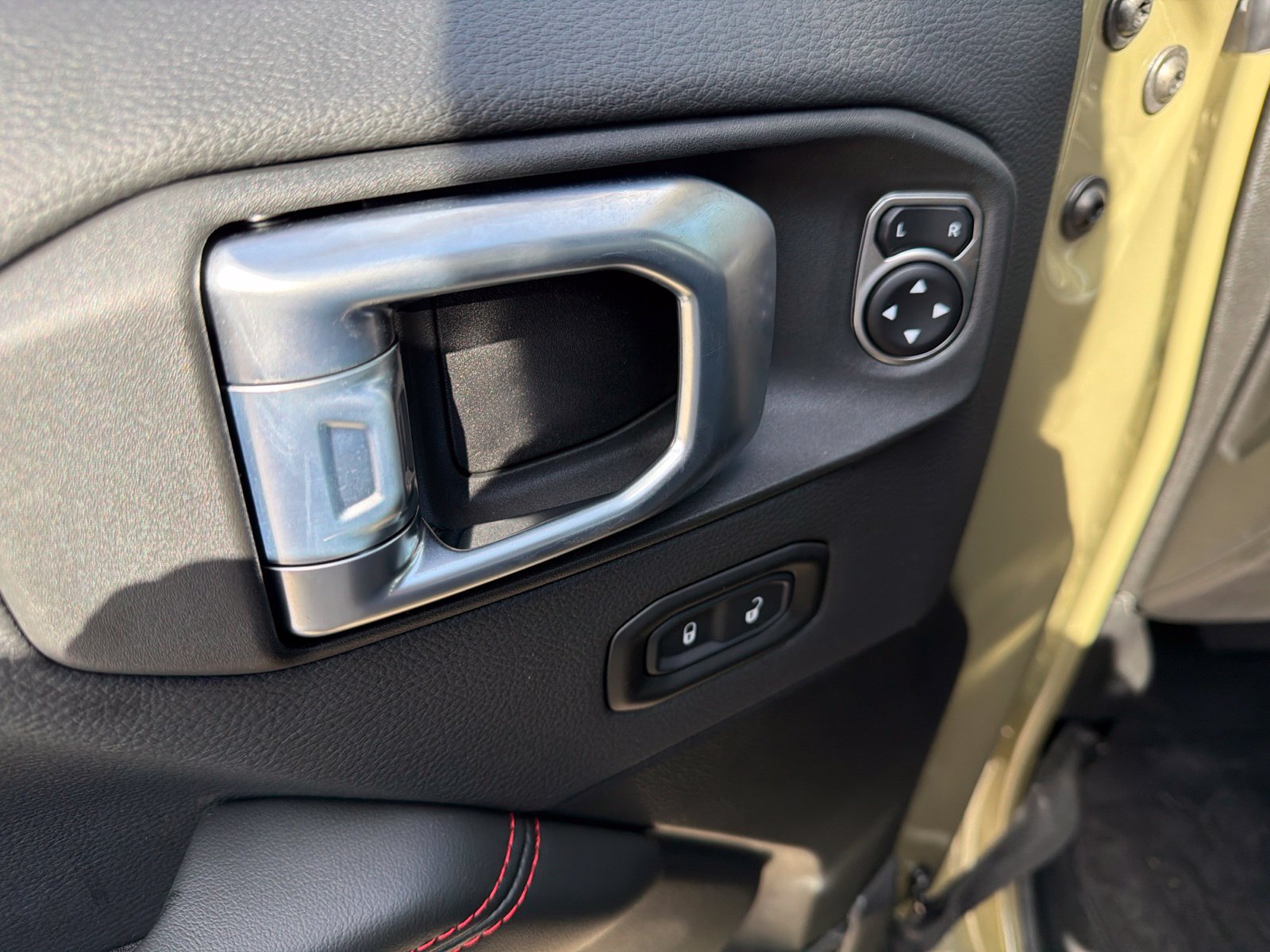 New 2027 Jeep Wrangler Unlimited Rubicon AWD/4WD image 15