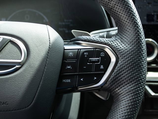 Used 2025 Lexus TX 350 AWD w/ Technology Package image 13