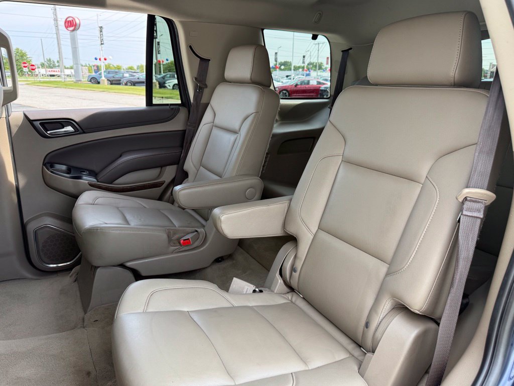 Used 2020 Chevrolet Tahoe LT w/ Luxury Package AWD/4WD image 25
