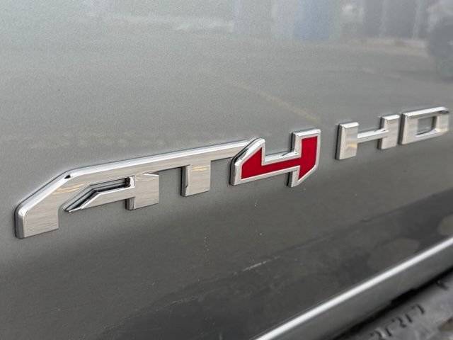 Used 2024 GMC Sierra 2500 AT4 w/ AT4 Preferred Package AWD/4WD image 8
