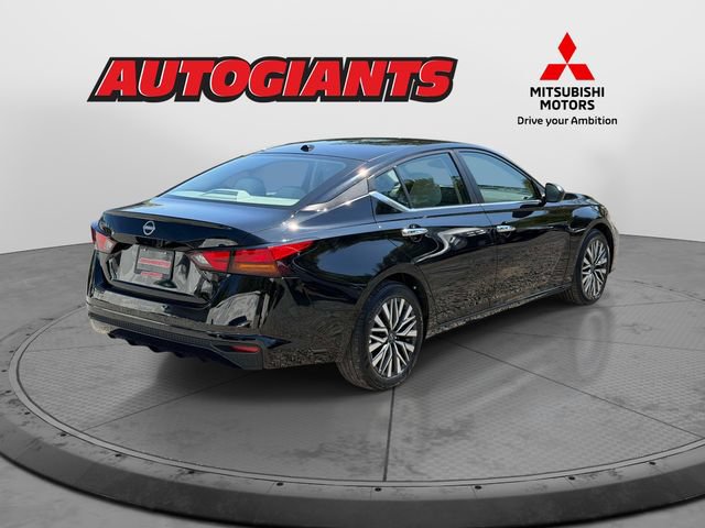 Used 2025 Nissan Altima 2.5 SV FWD image 4