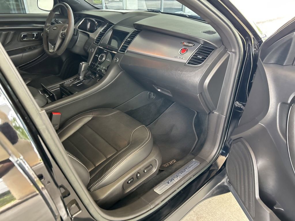 Used 2017 Ford Taurus SHO w/ Sho Performance Package image 24