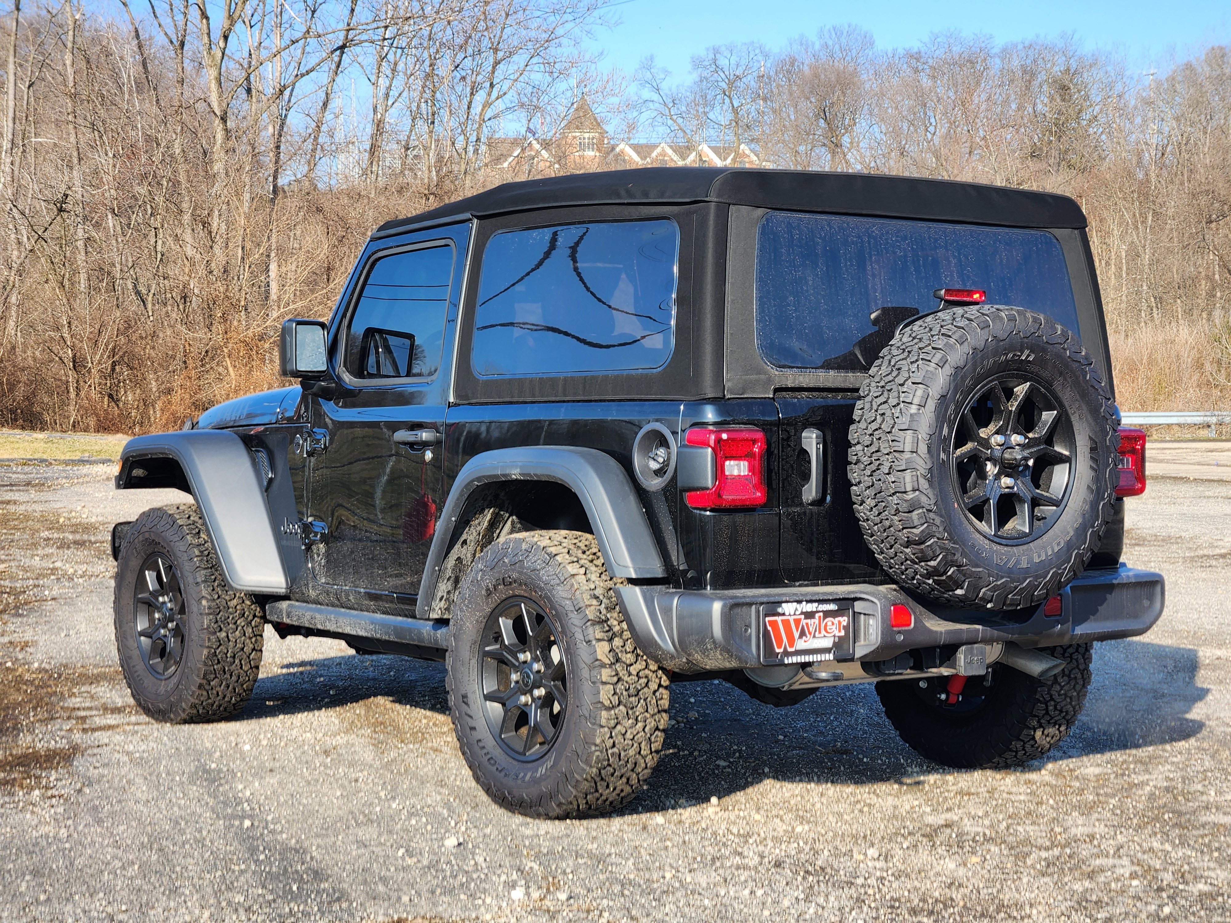 Used 2024 Jeep Wrangler Willys image 25