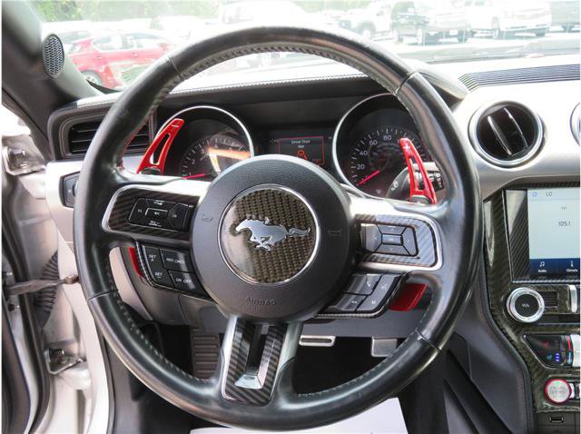 Used 2018 Ford Mustang Premium RWD image 9