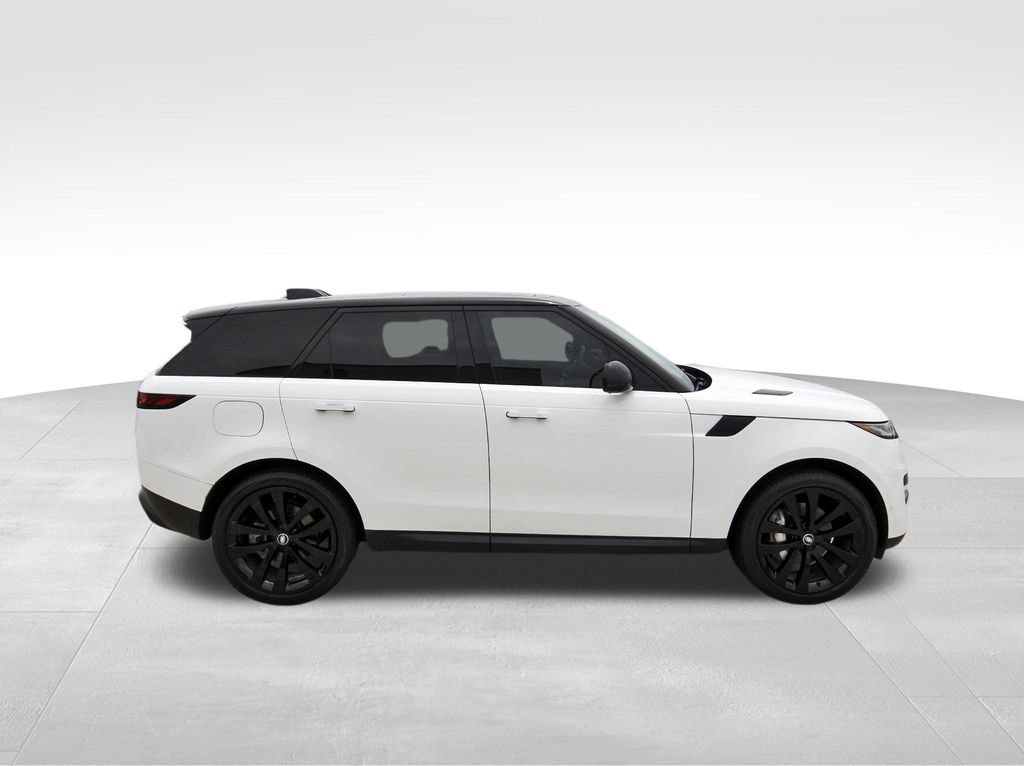 Used 2024 Land Rover Range Rover Sport SE AWD/4WD image 5