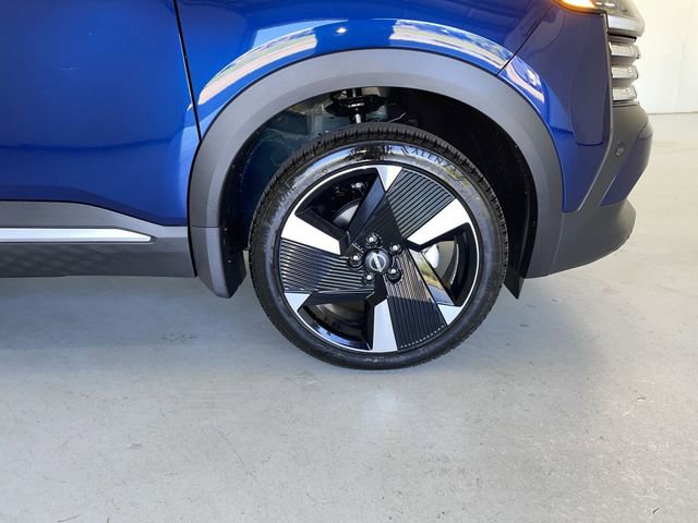 New 2026 Nissan Kicks SR w/ Cold Weather Package image 14