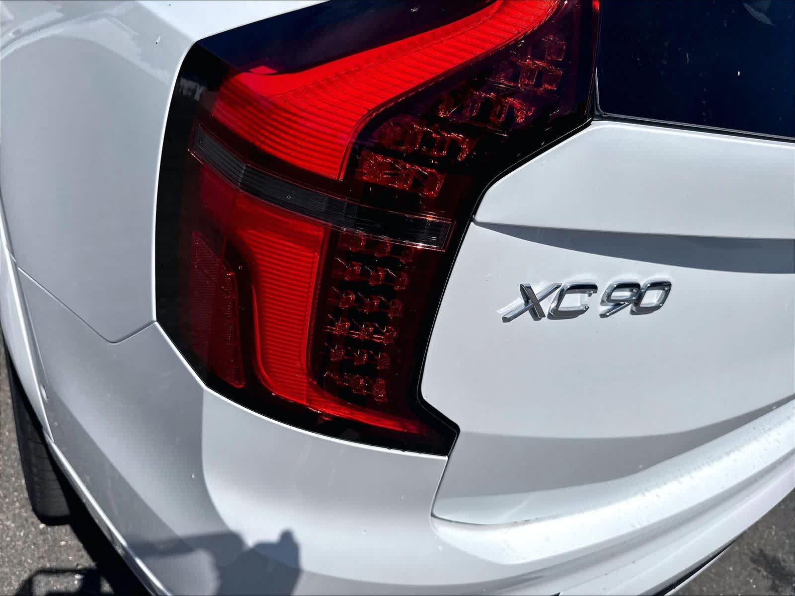 New 2026 Volvo XC90 T8 Ultra w/ Protection Package AWD/4WD image 25