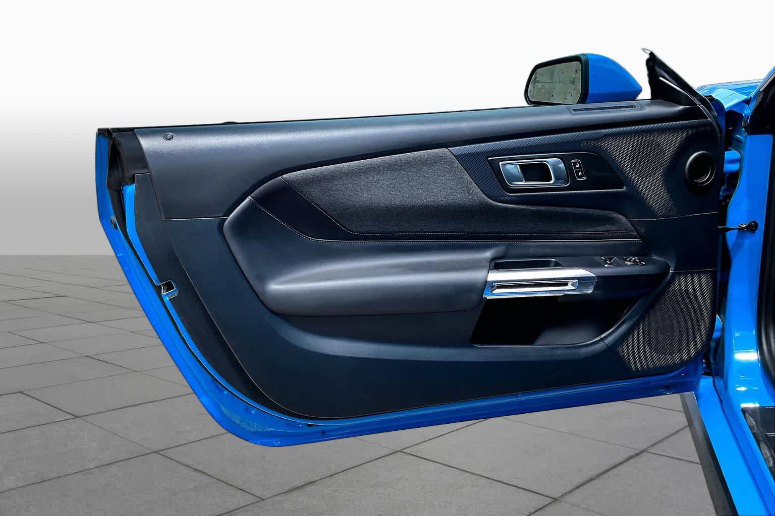 Certified 2025 Ford Mustang Coupe RWD image 22