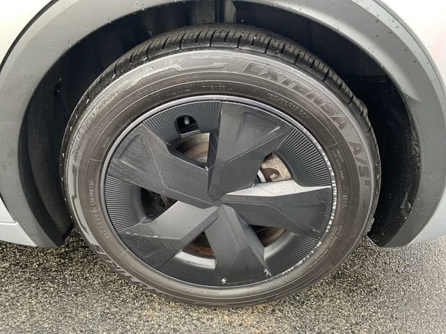 Used 2023 Toyota Prius LE image 33