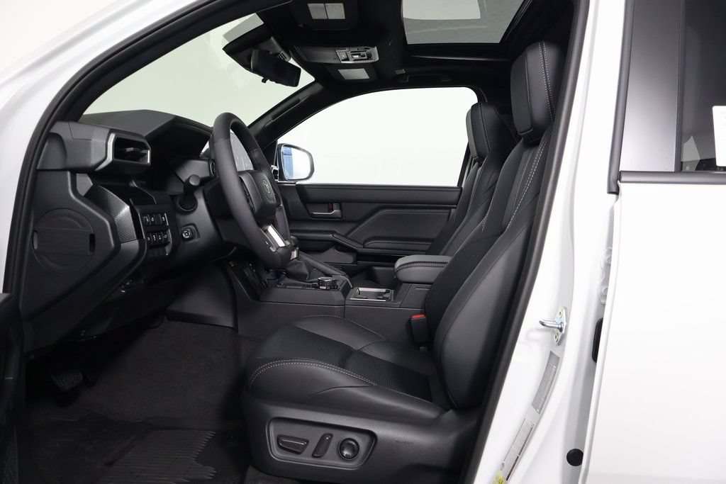 Used 2026 Toyota 4Runner Limited w/ Tow Technology Package AWD/4WD image 5