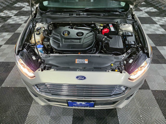 Used 2016 Ford Fusion SE w/ Equipment Group 202A image 38