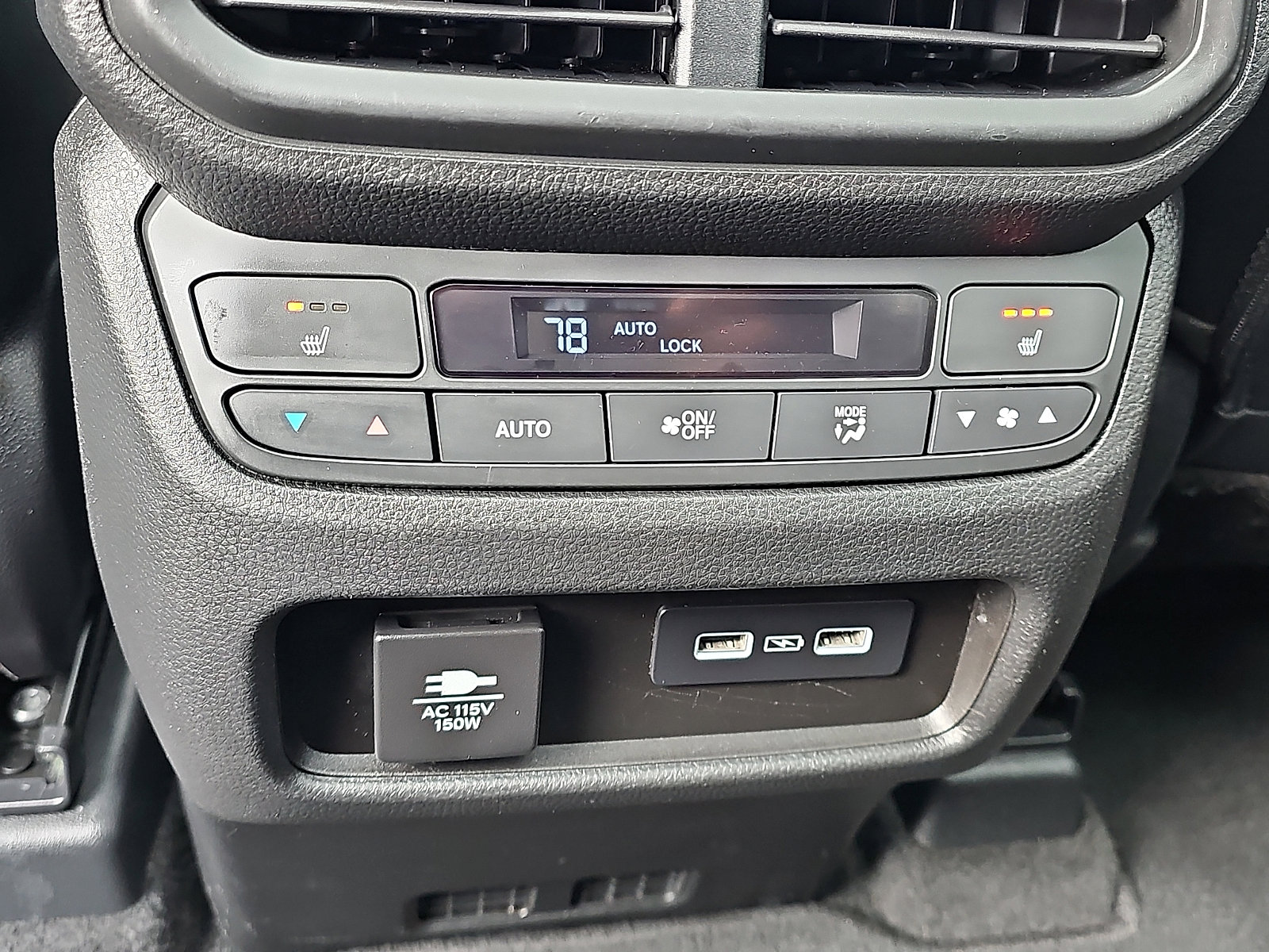 Used 2023 Honda Pilot Elite image 13