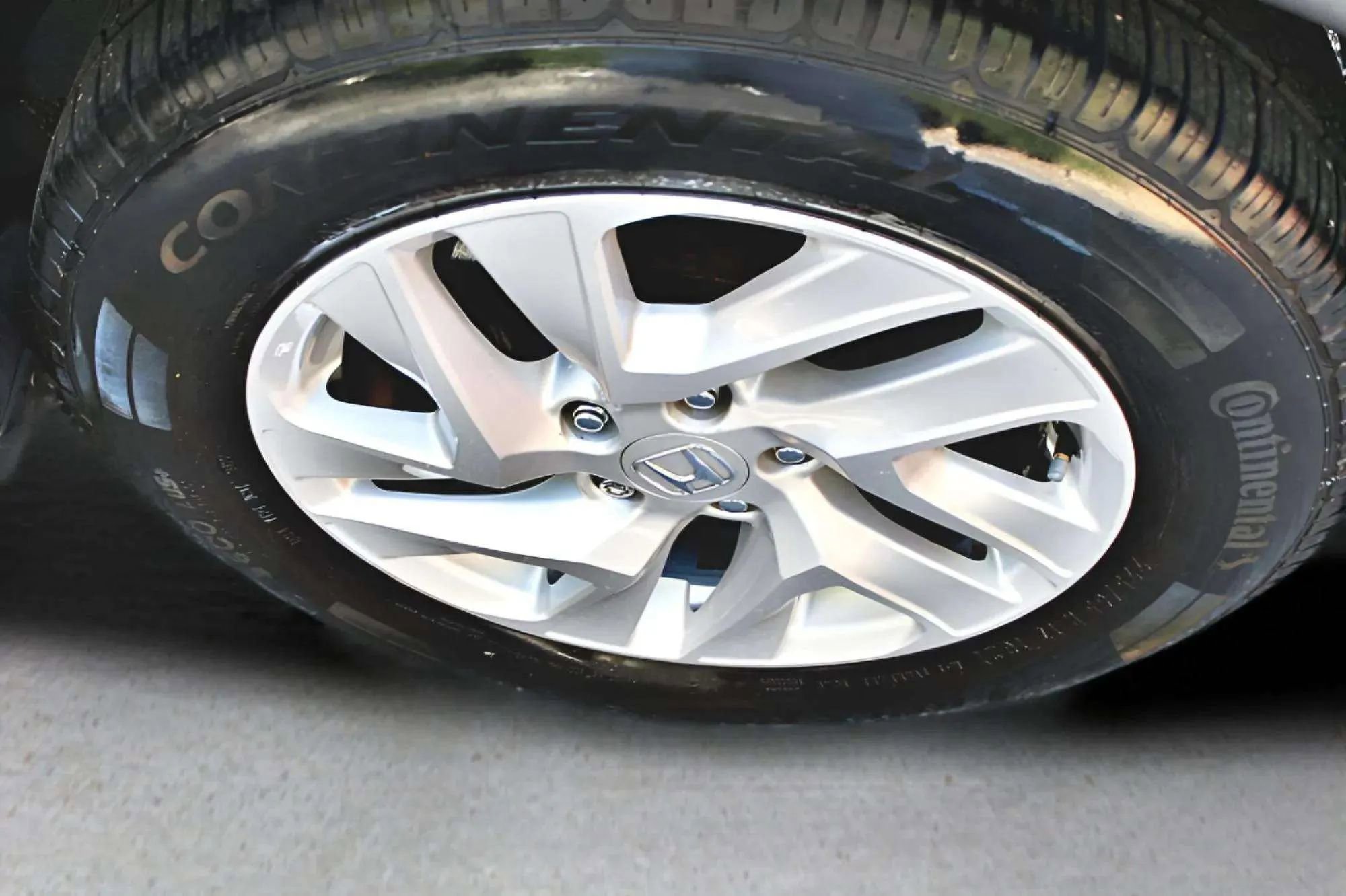 Used 2015 Honda CR-V EX-L image 31