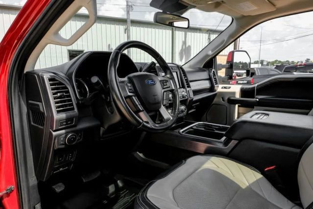 Used 2020 Ford F450 Limited w/ FX4 Off-Road Package AWD/4WD image 3