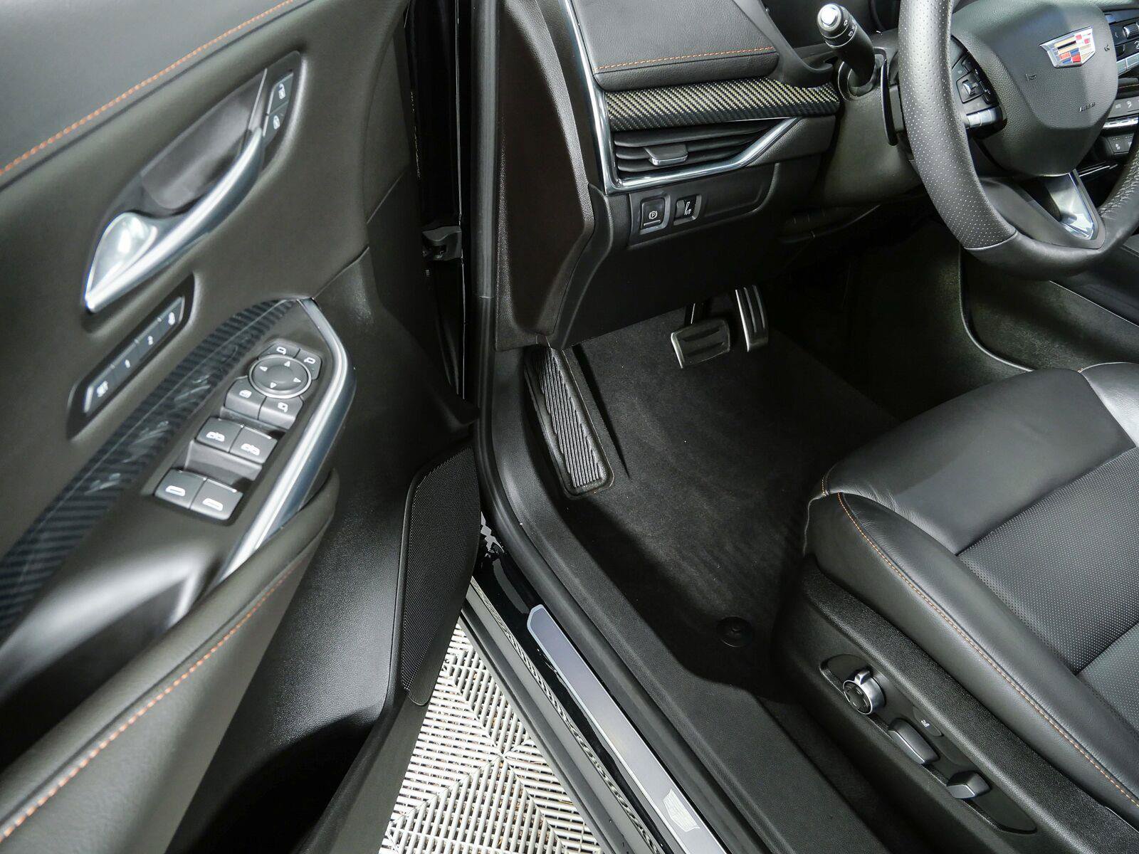 Used 2021 Cadillac XT4 Sport FWD image 7
