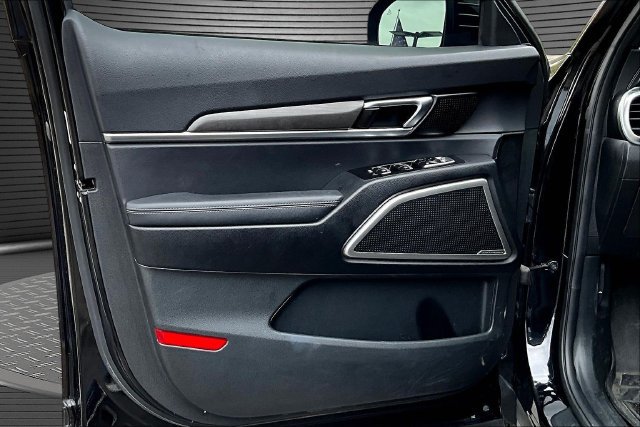 Used 2023 Kia Telluride EX X-Line AWD/4WD image 19