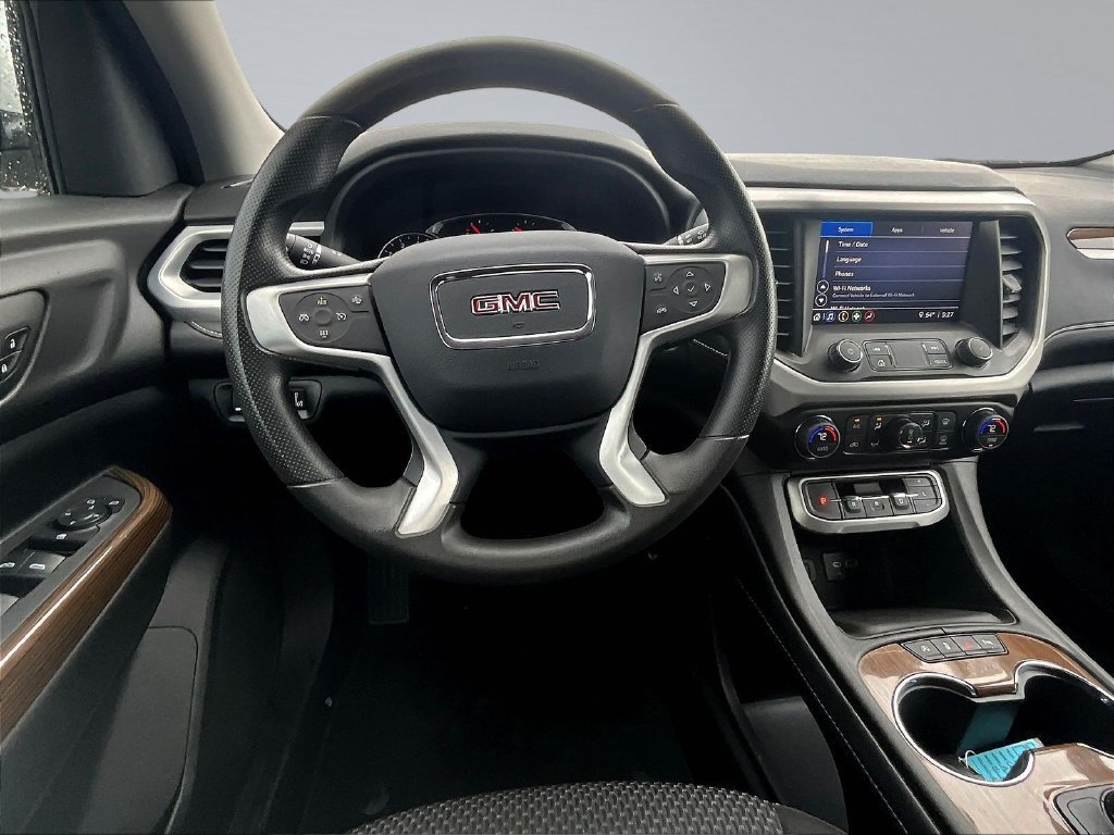 Used 2023 GMC Acadia SLE FWD image 10