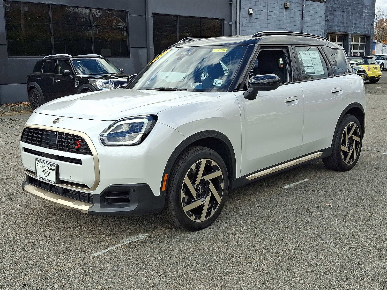 Used 2025 MINI Cooper Countryman S image 3