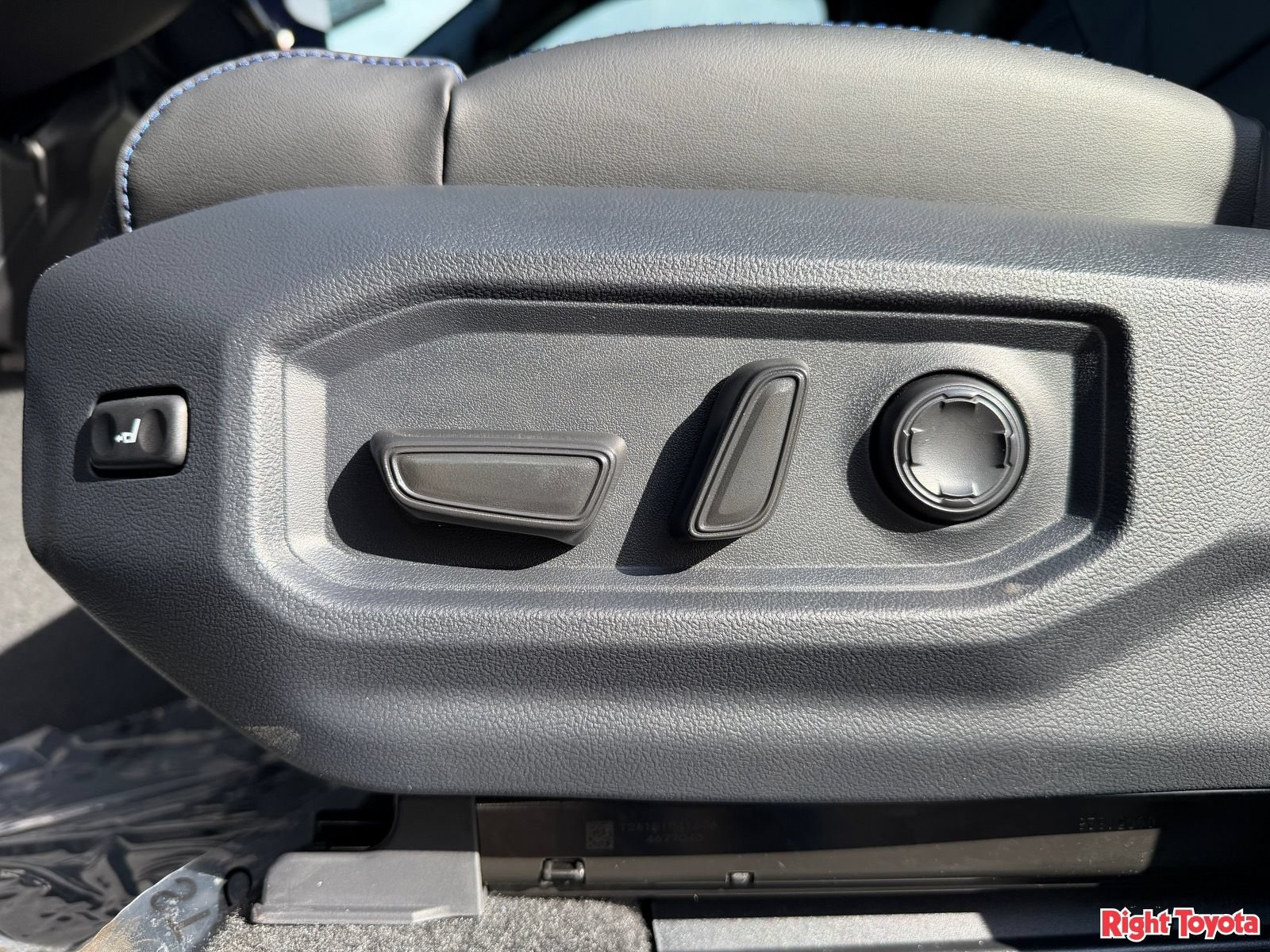 New 2026 Toyota Sequoia Platinum AWD/4WD image 15