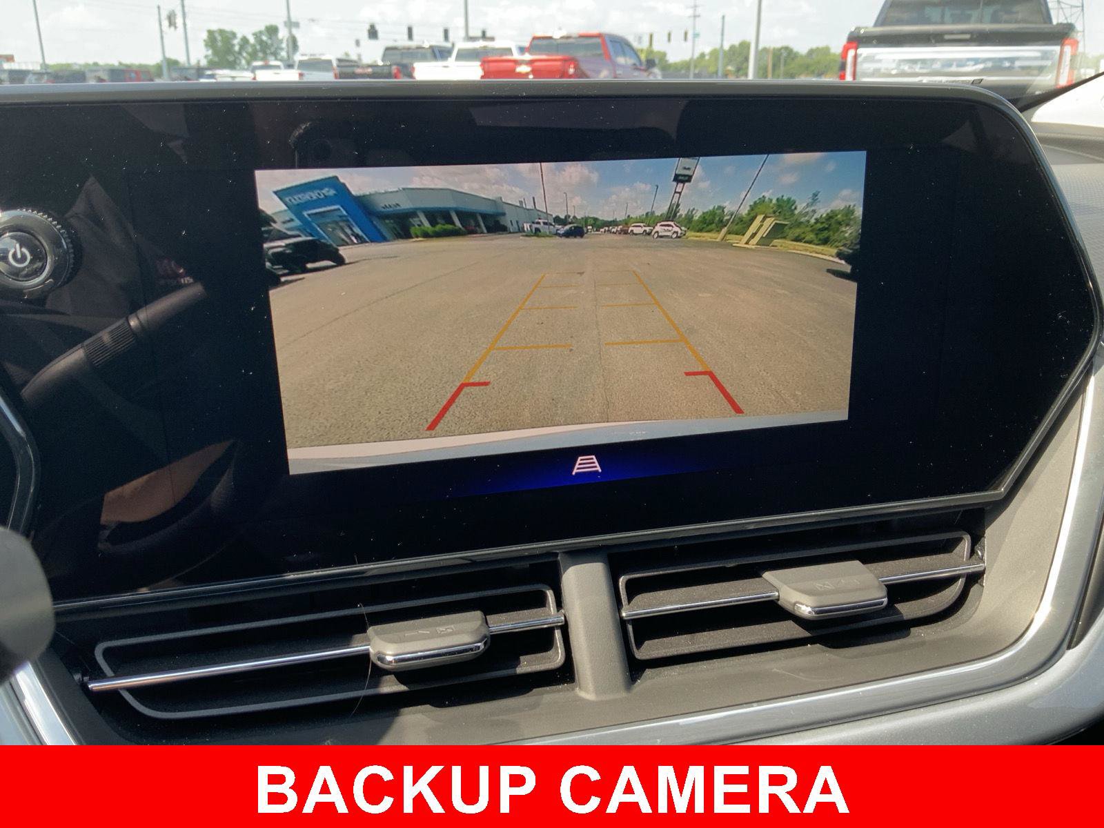 Used 2024 Chevrolet Trax LT FWD image 6