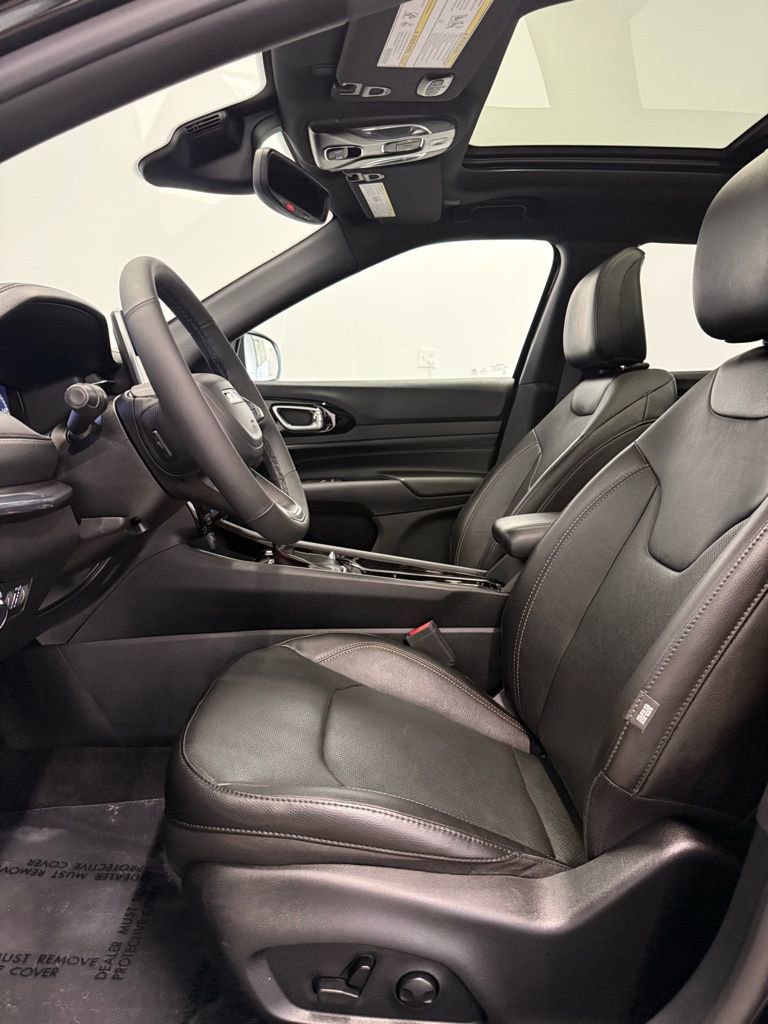 Used 2023 Jeep Compass Limited w/ Elite Group for (Red) Edition image 14