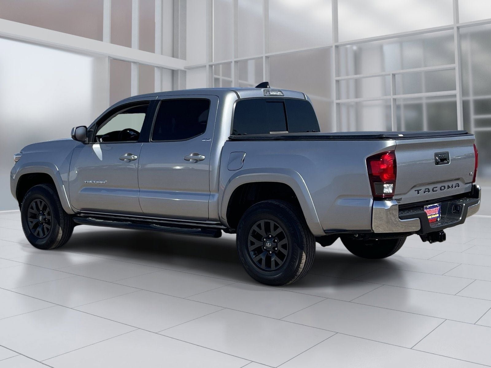 Used 2021 Toyota Tacoma SR5 RWD image 4