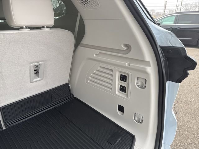 New 2026 Buick Enclave Avenir w/ Super Cruise Package image 14