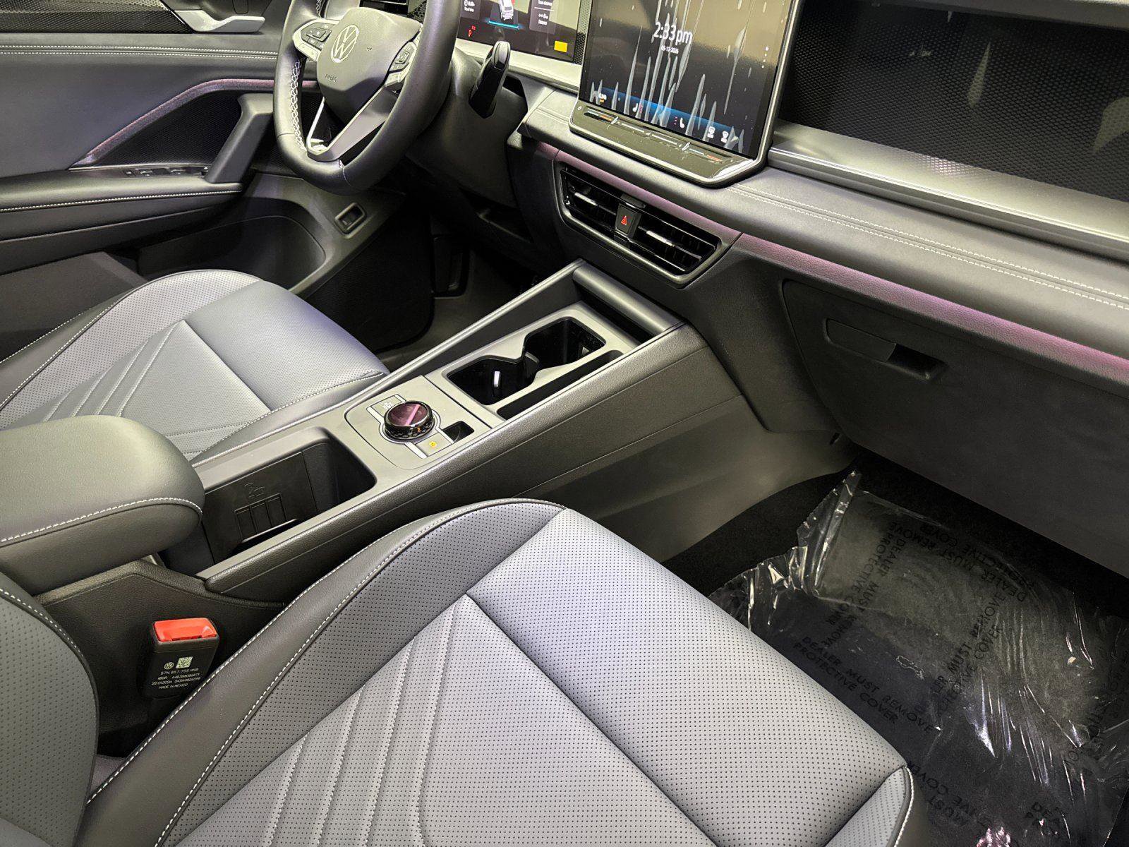 New 2026 Volkswagen Tiguan SE AWD/4WD image 15