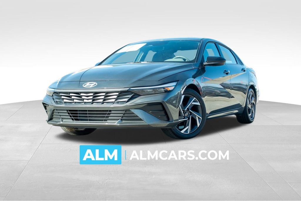 Used 2025 Hyundai Elantra Sport FWD image 1