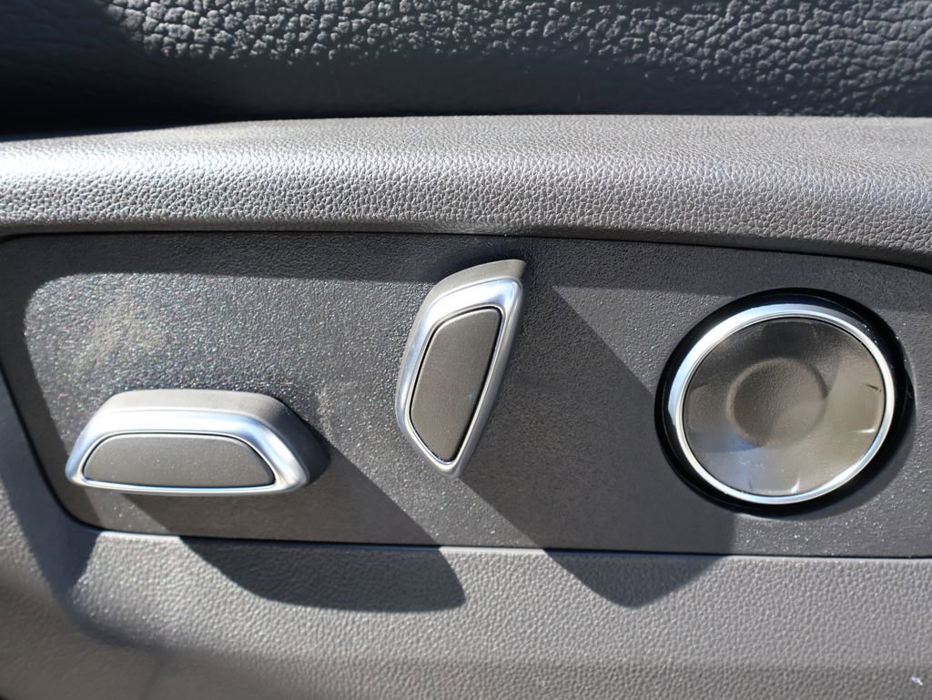 New 2026 GMC Yukon XL Denali w/ Advanced Technology Package image 15