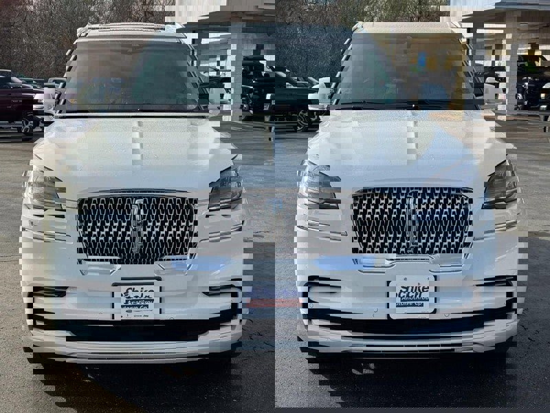 Used 2022 Lincoln Aviator Reserve w/ Equipment Group 201A image 9