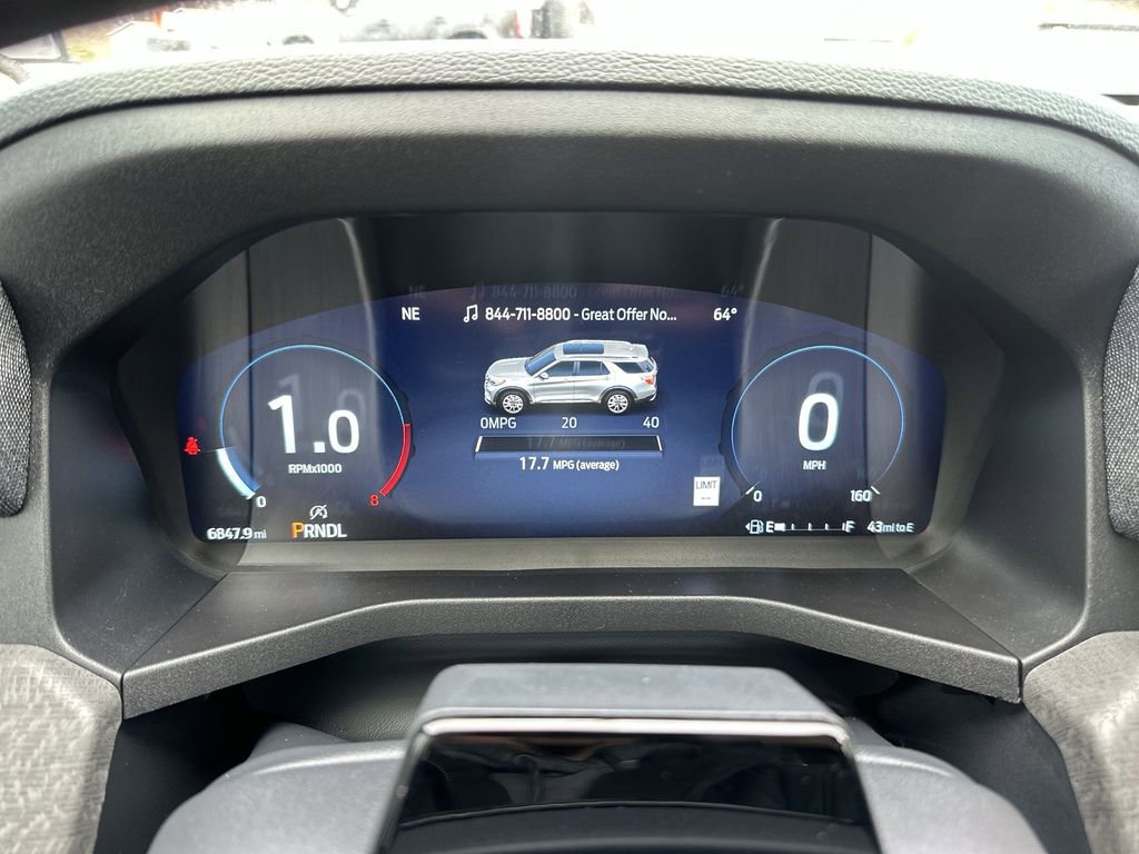 Used 2025 Ford Explorer Platinum w/ Ultimate Package image 15