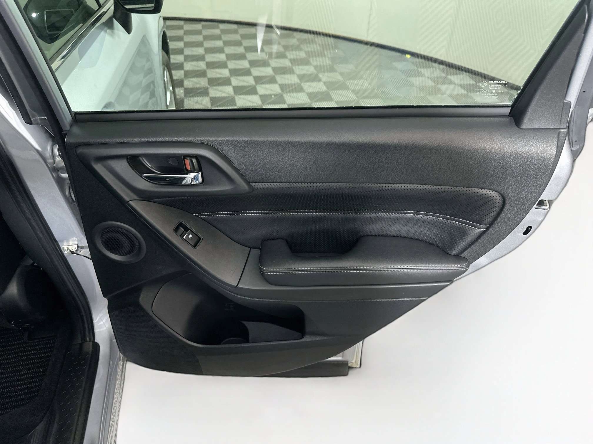 Used 2018 Subaru Forester 2.5i Touring w/ Popular Package #2 AWD/4WD image 31