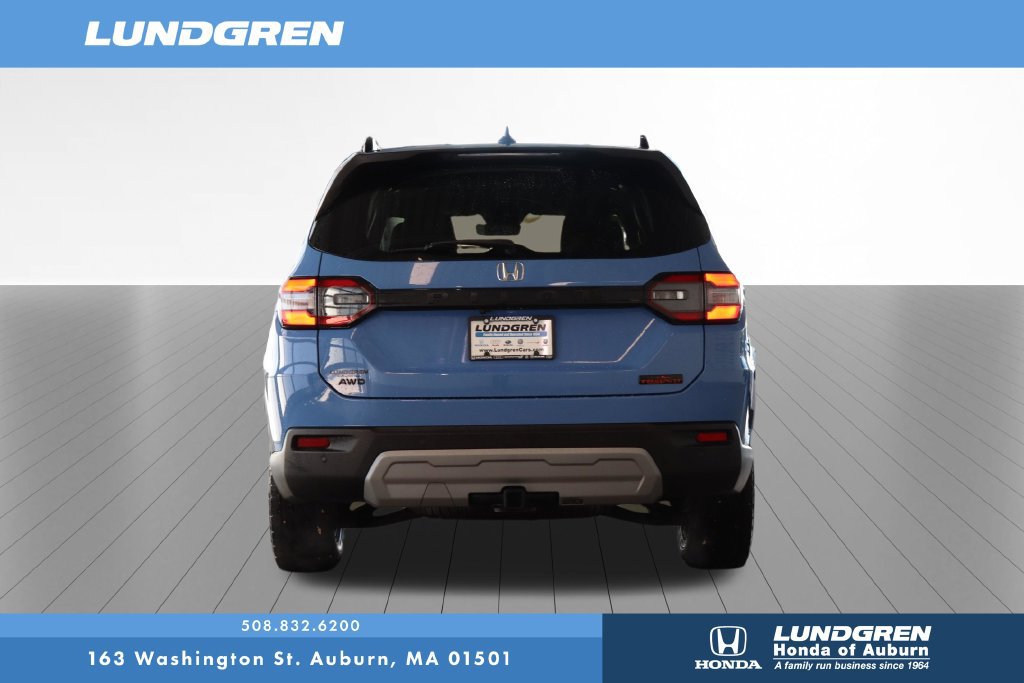 Used 2025 Honda Pilot TrailSport image 32