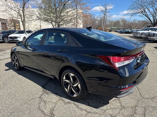 Used 2023 Hyundai Elantra SEL w/ Convenience Package image 20