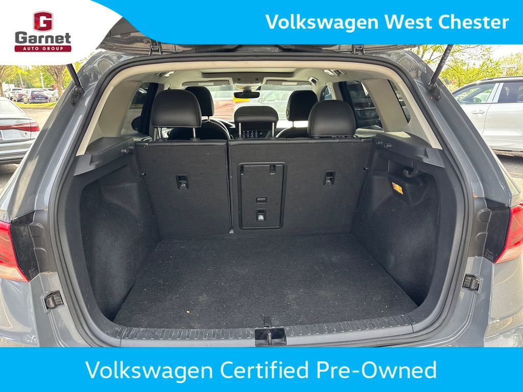 Certified 2023 Volkswagen Taos SEL AWD/4WD image 11