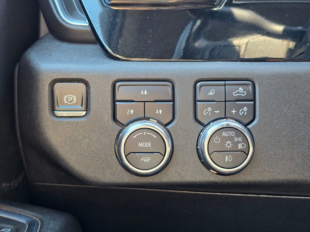 Used 2024 GMC Sierra 2500 SLE image 38