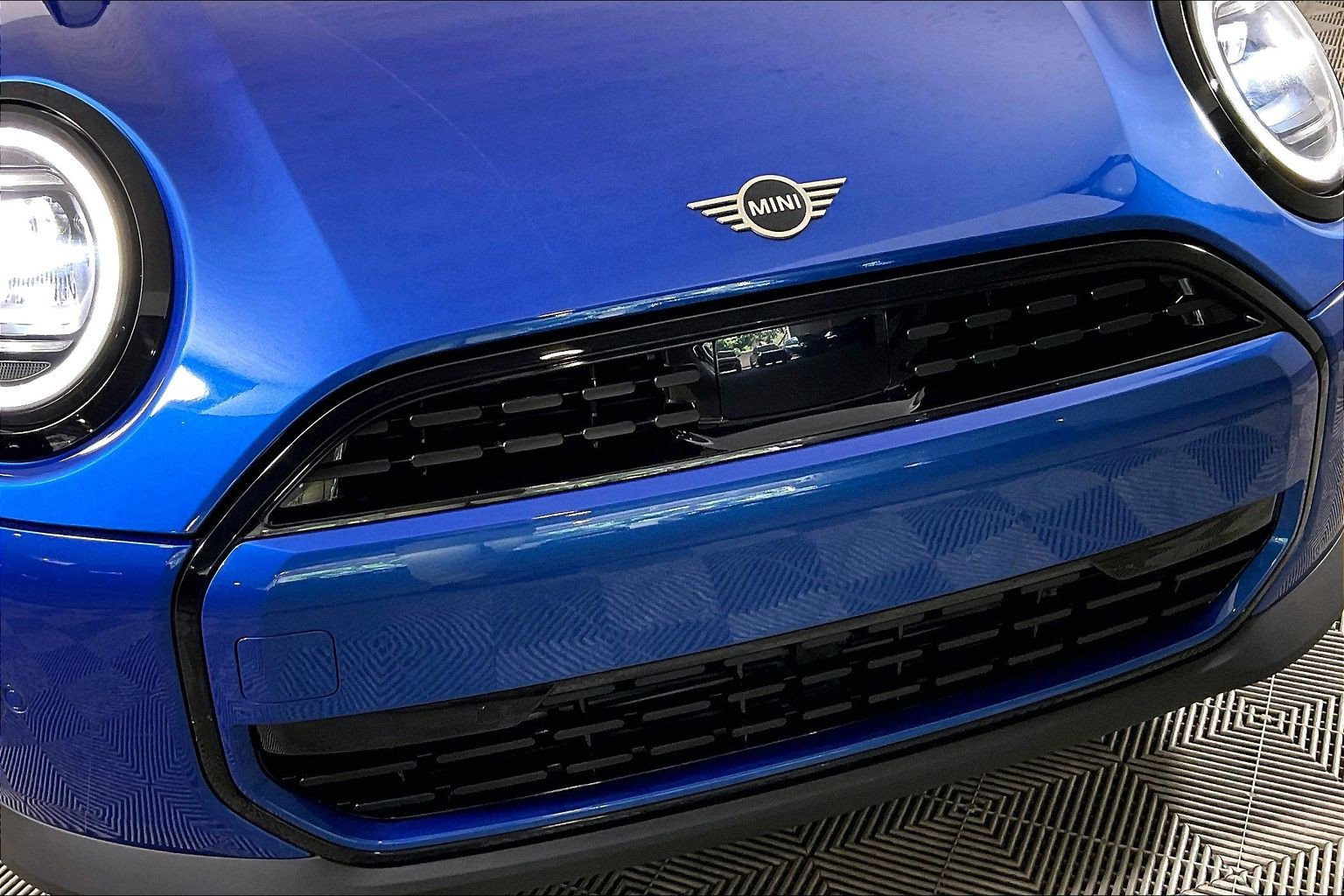 Certified 2026 MINI Cooper 2-Door Hardtop FWD image 28