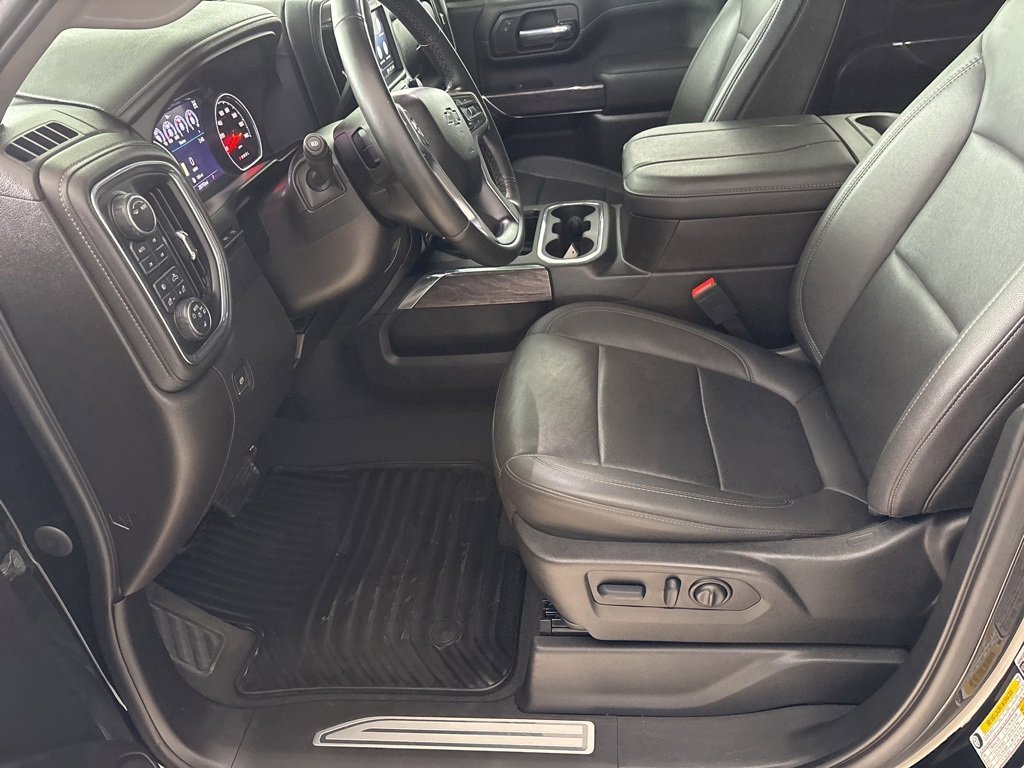 Used 2023 Chevrolet Silverado 2500 LTZ w/ LTZ Plus Package image 7