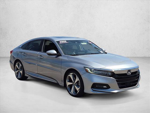 Used 2018 Honda Accord Touring image 3